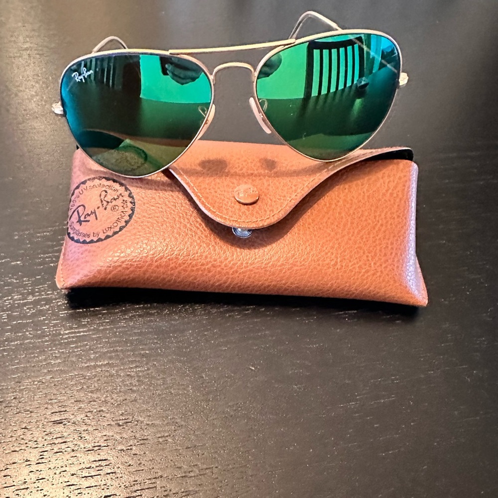 Rayban large aviator green lens
